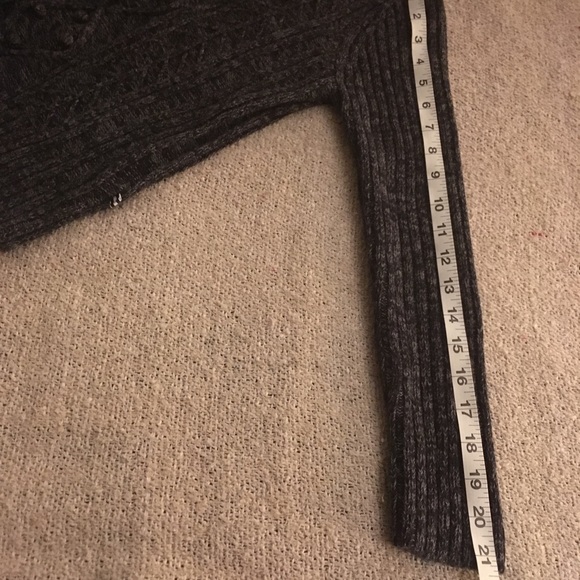 ❤️HP❤️ EUC Heather Gray Izod Sweater - Picture 6 of 7